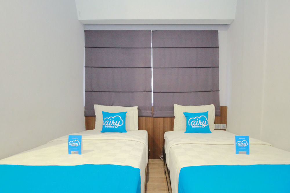 J Hotel Medan Exterior photo